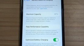 Good
													Apple iPhone SE 3rd Gen 2022 - Unlocked, Midnight, 64 GB, A2595, photo 1 of 16