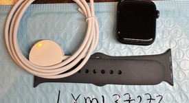 Good
													Apple Watch SE 2nd Gen 40mm - Midnight, A2722 - GPS, Aluminum, photo 3 of 46