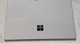 Good
													Microsoft Surface Pro 5 (2017) - Wi-Fi, Silver, 128 GB, 8 GB, photo 5 of 5