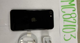Mint
													Apple iPhone SE 3rd Gen 2022 - Unlocked, Midnight, 64 GB, A2595, photo 6 of 6