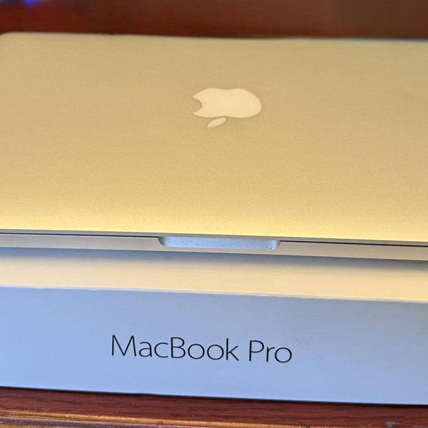 MacBook Pro 2012 (Retina) - 13 inch - Silver, 128 GB, 8 GB