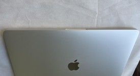 Good
													MacBook Pro 2016 (With Touch Bar) - 13" - Silver, 256 GB, 16 GB, photo 4 of 8