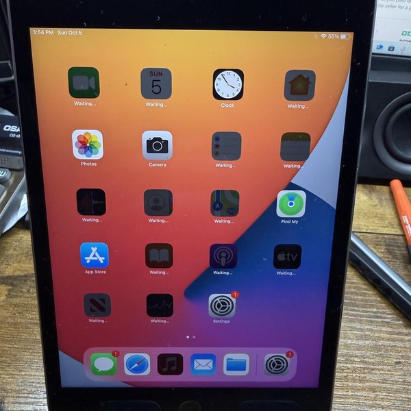 Apple iPad Mini 4 - Wi-Fi, 32 GB, Gray