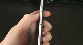 Mint
													Apple iPhone 6S - AT&T, Grey, 32 GB, A1633, photo 5 of 7