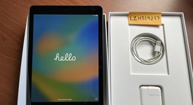 Mint
													Apple iPad 5th Gen - Wi-Fi, Gray, 32 GB, A1822, photo 2 of 13