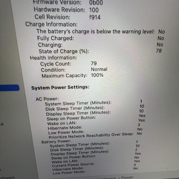 MacBook Air 2022 (M2) - 13 inch - 256 GB, Midnight, 8 GB, Apple M2