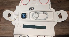 Good
													Apple Watch SE 2nd Gen 40mm - Starlight, A2722 - GPS, Aluminum, photo 1 of 15
