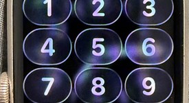 Good
													Apple Watch Series 9 41mm - Unlocked, Starlight, A2982 - Cellular, Aluminum, photo 5 of 12