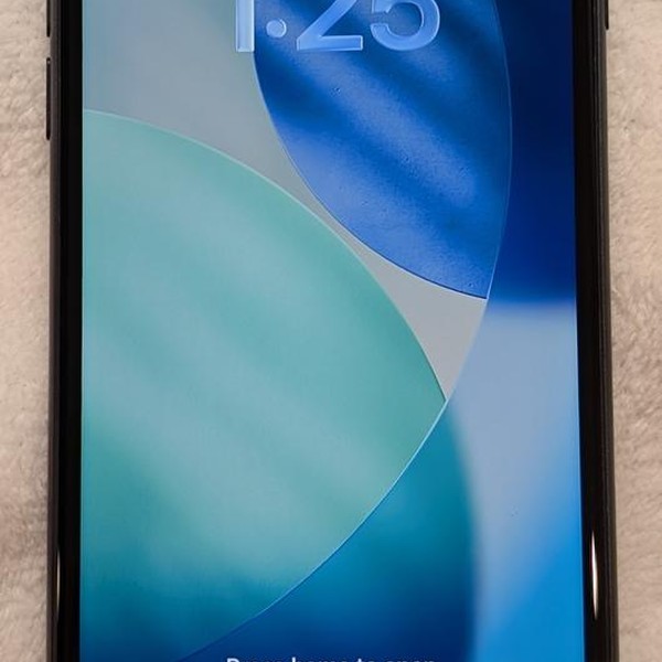 Apple iPhone SE 3rd Gen 2022 - Unlocked, 64 GB, Midnight, A2595
