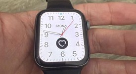 Fair
													Apple Watch SE 1st Gen 44mm - Gray, A2352 - GPS, Aluminum, photo 2 of 10