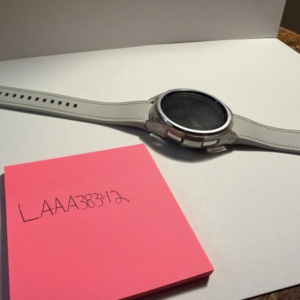 Samsung Galaxy Watch6 Classic - Unlocked, Silver, 47mm