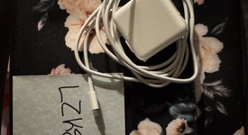 Good
													MacBook Air 2020 - 13" - I3, Gray, 256 GB, 8 GB, photo 2 of 9