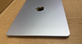 Good
													MacBook Air 2025 (M4) - 13" - Apple M4, Sky Blue, 256 GB, 16 GB, photo 3 of 9