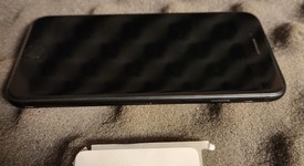 Fair
													Apple iPhone SE 2nd Gen 2020 - Unlocked, Black, 64 GB, A2275, photo 4 of 8