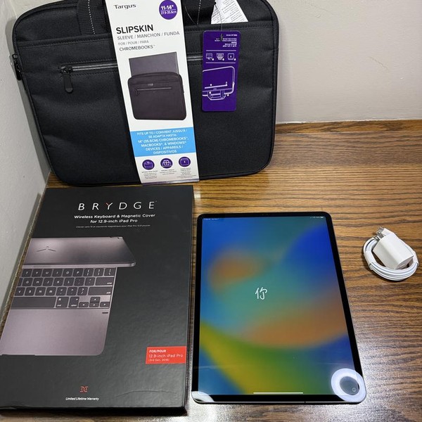 Apple iPad Pro 12.9 inch 3rd Gen 2018 - Unlocked, 512 GB, Gray, A2014