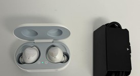 Used
													Samsung Galaxy Buds - White, SM-R170, photo 1 of 3