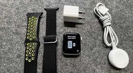 Good
													Apple Watch Series 4 44mm - Unlocked, Gray, A1976 - Cellular, Aluminum, photo 1 of 7