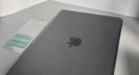 Good
													Apple iPad 9th Gen - Unlocked, Gray, 64 GB, A2603, photo 5 of 5