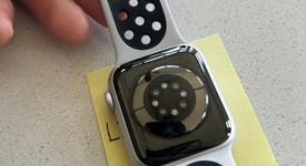 Good
													Apple Watch Series 6 40mm - AT&T, Silver, A2293 - Cellular, Aluminum, photo 4 of 10