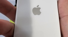 Good
													Apple iPhone SE 3rd Gen 2022 - Unlocked, Starlight, 64 GB, A2595, photo 3 of 8