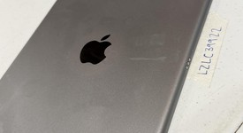 Good
													Apple iPad Pro 9.7" - Wi-Fi, Gray, 32 GB, A1673, photo 5 of 5