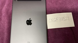 Good
													Apple iPad 7th Gen - Unlocked, Gray, 32 GB, A2200, photo 2 of 3