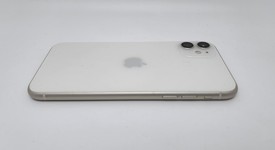 Good
													Apple iPhone 11 - Unlocked, White, 64 GB, A2111, photo 4 of 9