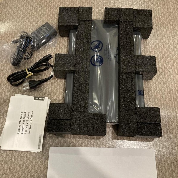 Lenovo V14 G5 IRL - 512 GB, Black, 16 GB, Intel Core i7