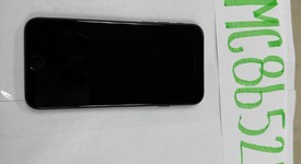 Mint
													Apple iPhone SE 3rd Gen 2022 - Unlocked, Midnight, 64 GB, A2595, photo 2 of 8