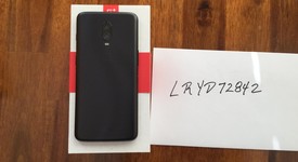 Mint
													OnePlus 6T - Unlocked, Black, 128 GB, 8 GB, A6013, photo 1 of 9