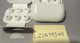 Used
													Apple AirPods Pro 2nd Gen - USB-C, photo 1 of 11