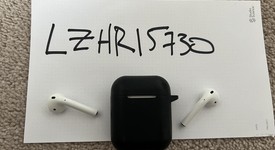 Used
													Apple AirPods 2nd Gen - Lightning Case, photo 5 of 5