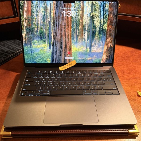 MacBook Pro 2024 - 14 inch - 1 TB, Space Black, 36 GB, Apple M4 Max 14-core