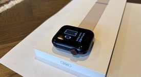 Good
													Apple Watch SE 2nd Gen 40mm - Unlocked, Midnight, A2726 - Cellular, Aluminum, photo 4 of 4