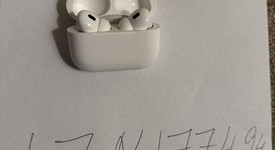 Used
													Apple AirPods Pro 2 - Lightning, photo 1 of 8