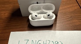 Used
													Apple AirPods Pro 2 - Lightning, photo 1 of 6