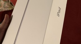 Mint
													Apple iPad 6th Gen - Verizon, Gray, 32 GB, A1954, photo 2 of 10