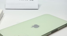 Mint
													Apple iPhone 12 - Unlocked, Green, 64 GB, A2172, photo 3 of 5