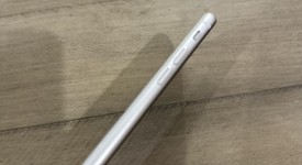 Fair
													Apple iPhone SE 3rd Gen 2022 - Unlocked, Starlight, 64 GB, A2595, photo 5 of 6