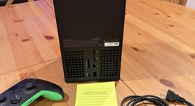 Mint
													Xbox Series X (2020) - Galaxy Black, 2 TB, standard, photo 5 of 5