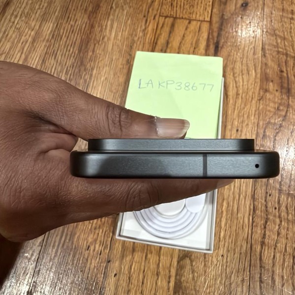 Google Pixel 11 Pro - Unlocked, 256 GB, Obsidian, 12 GB, G7SWN