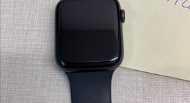 Good
													Apple Watch Series 4 44mm - Gray, A1978 - GPS, Aluminum, photo 2 of 10