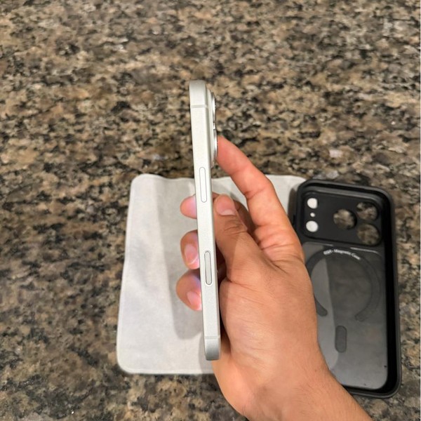 Apple iPhone 17 Pro - Unlocked, 512 GB, Silver, A3256