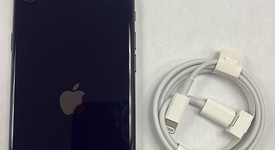 Mint
													Apple iPhone SE 3rd Gen 2022 - Unlocked, Midnight, 64 GB, A2595, photo 1 of 9