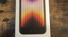 New
													Apple iPhone SE 3rd Gen 2022 - Unlocked, Midnight, 64 GB, A2595, photo 1 of 4