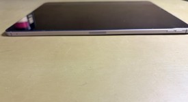 Mint
													Apple iPad Pro 12.9" 6th Gen 2022 - Unlocked, Gray, 1 TB, photo 4 of 8