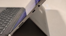 Fair
													Microsoft Surface Go 3 - Unlocked, Pentium, Platinum, 256 GB, 8 GB, photo 2 of 15
