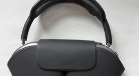 Used
													Apple AirPods Max - Gray, photo 3 of 3