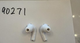Used
													Apple AirPods Pro 2 - USB-C, photo 4 of 9