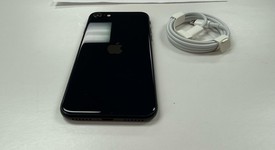 Mint
													Apple iPhone SE 3rd Gen 2022 - Unlocked, Midnight, 64 GB, A2595, photo 3 of 7